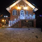 Деревянный коттедж Vilat Pllumaj
