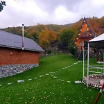 Vilat Pllumaj *