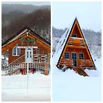 Vilat Pllumaj Деревянный коттедж *