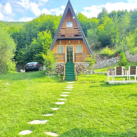 Vilat Pllumaj Lodge Gropat e Selces