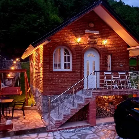 Vilat Pllumaj Lodge
