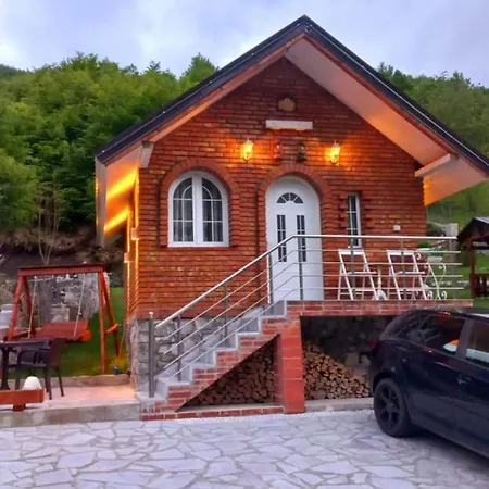 Vilat Pllumaj * Gropat e Selces