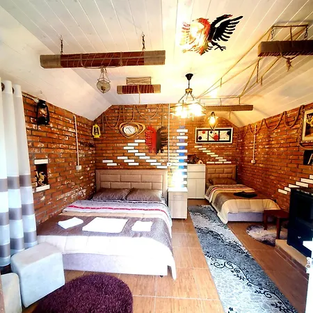Vilat Pllumaj Lodge *
