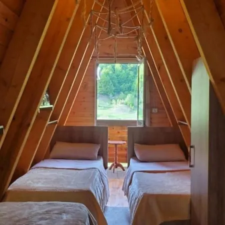 Lodge Vilat Pllumaj