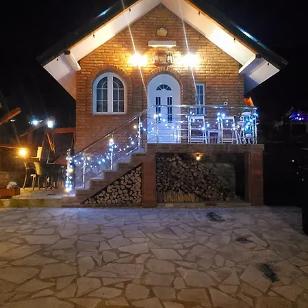 Lodge Vilat Pllumaj
