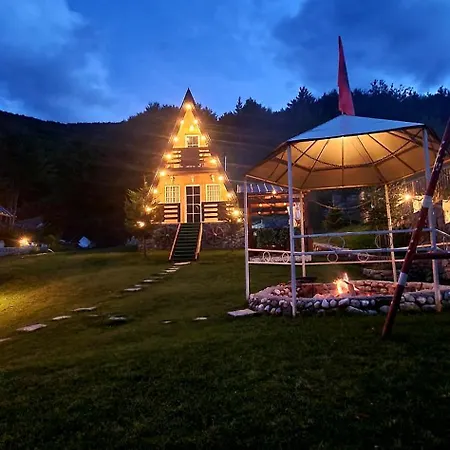Vilat Pllumaj Lodge