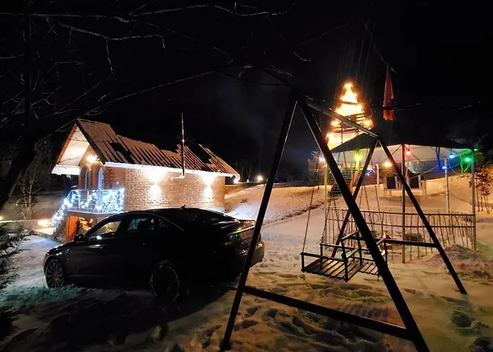 山林小屋 Vilat Pllumaj