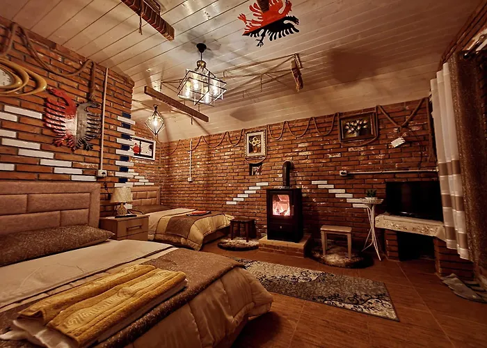 山林小屋 Vilat Pllumaj Gropat e Selces