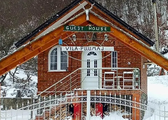 山林小屋 Vilat Pllumaj Gropat e Selces